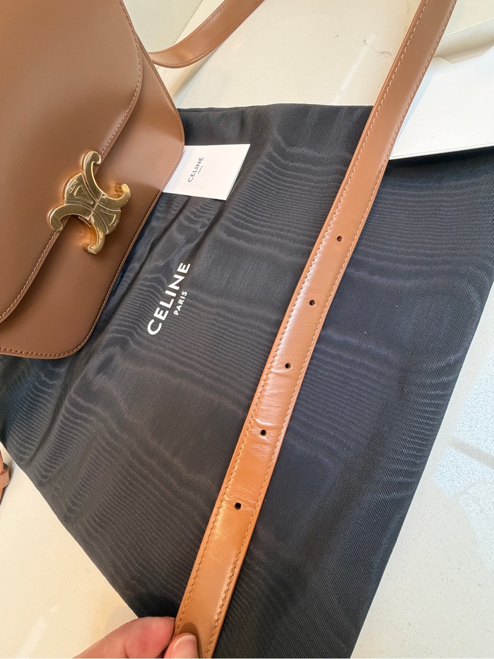NEW CELINE CLASSIQUE TRIOMPHE BAG IN SHINY CALFSKIN IN TAN/GOLD HARDWARE - Picture 15 of 16